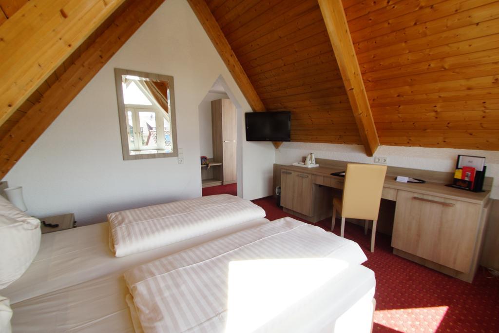 Airport Filder Post Hotel 3*